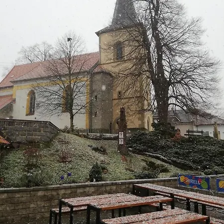 Restaurace A U Novaku Affittacamere