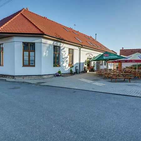 Restaurace A U Novaku Penzion Bítovany