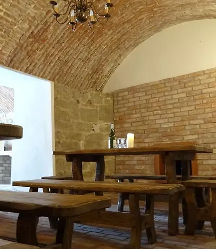 Restaurace A U Novaku Pensionat Bítovany